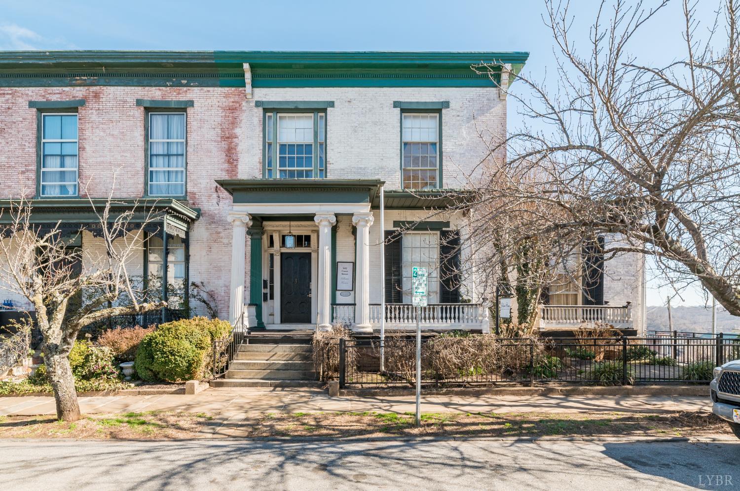 802 Court Street — photo