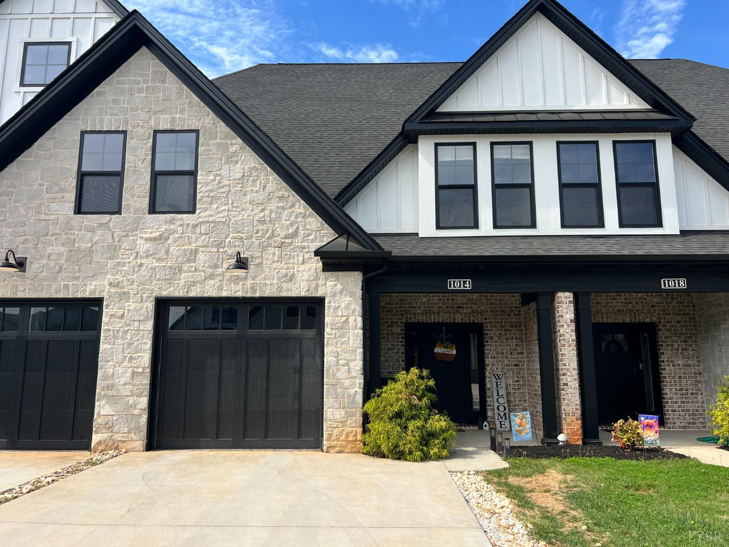 1014 Coles Court — photo