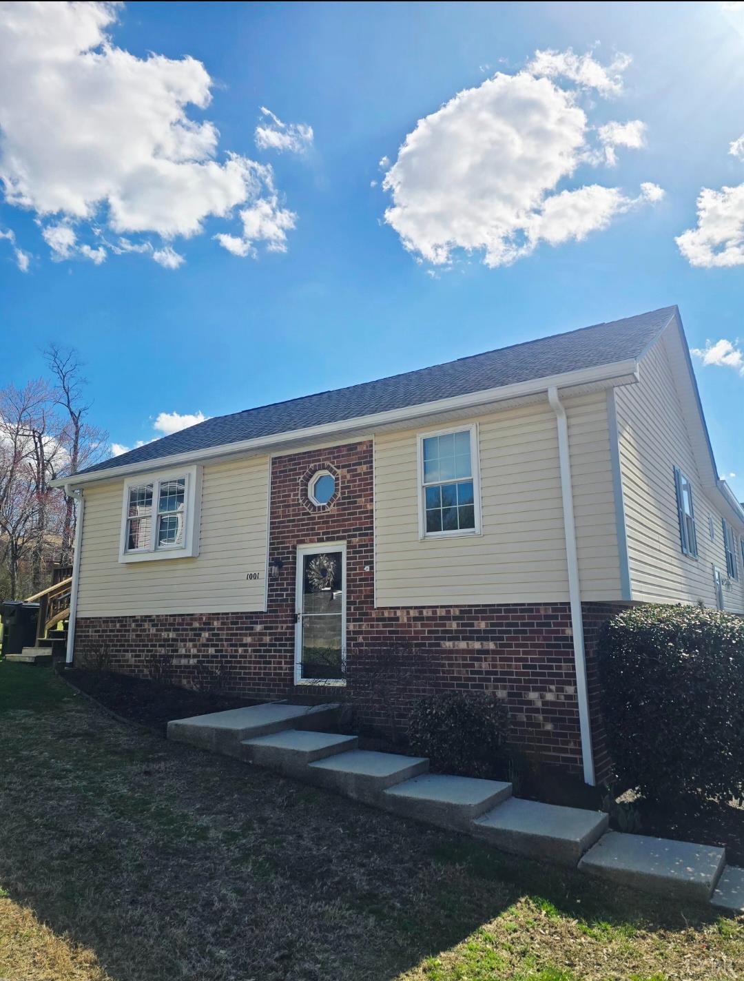 1001 Goosemeadow Drive — photo