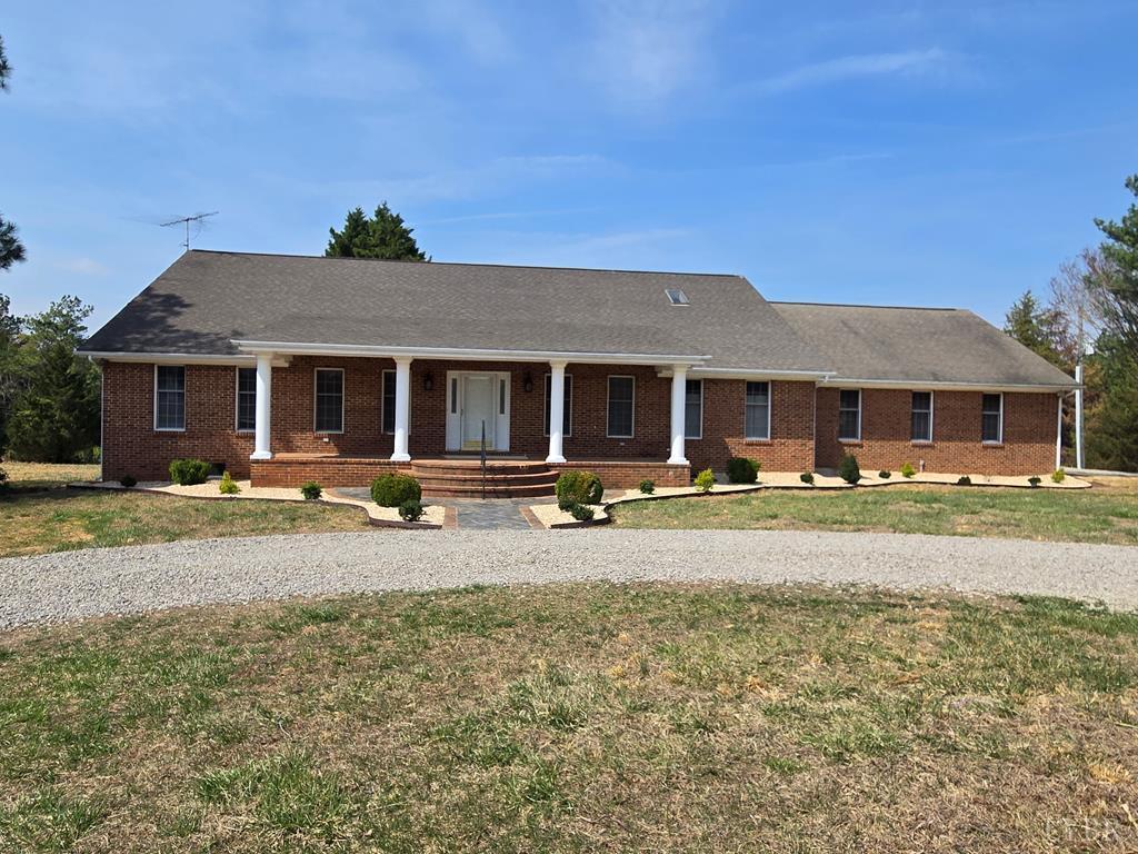 375 Schoolhouse Road — photo