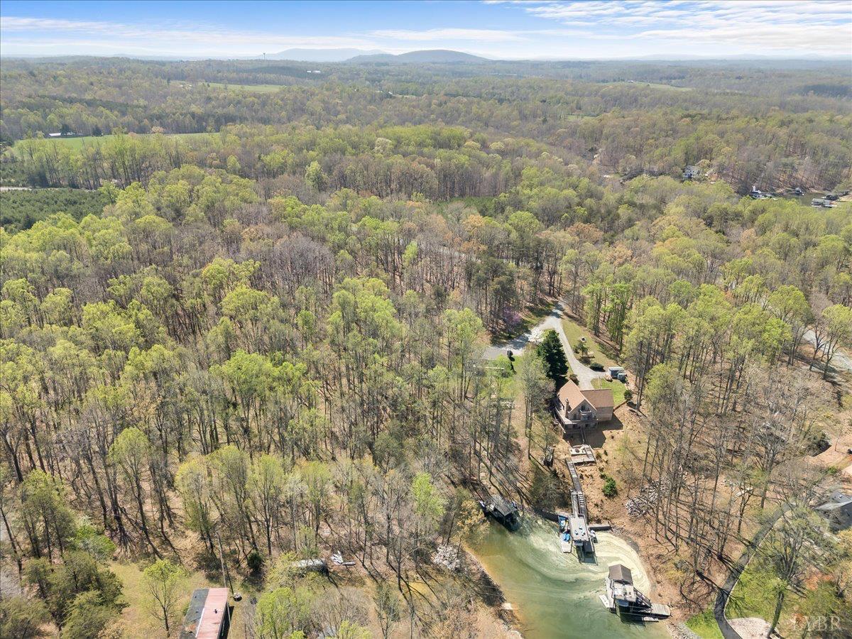 290 Dodee Lane — photo