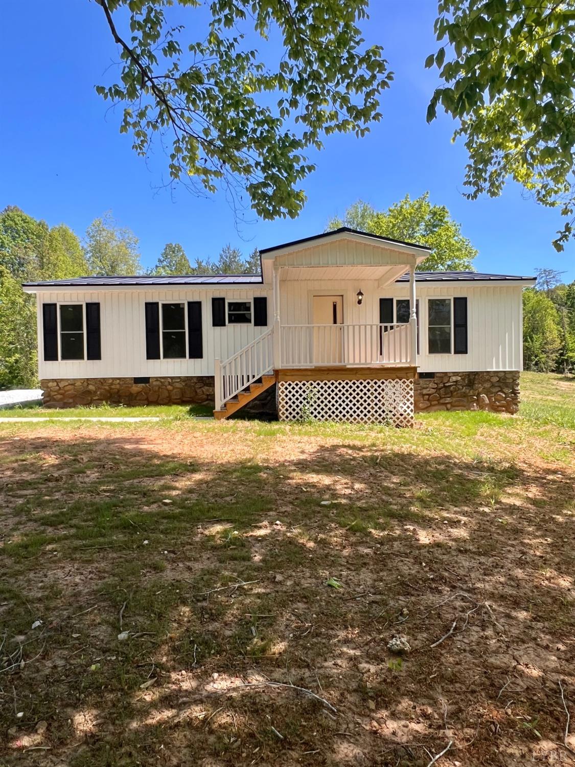 2107 Boxwood Farm Rd — photo