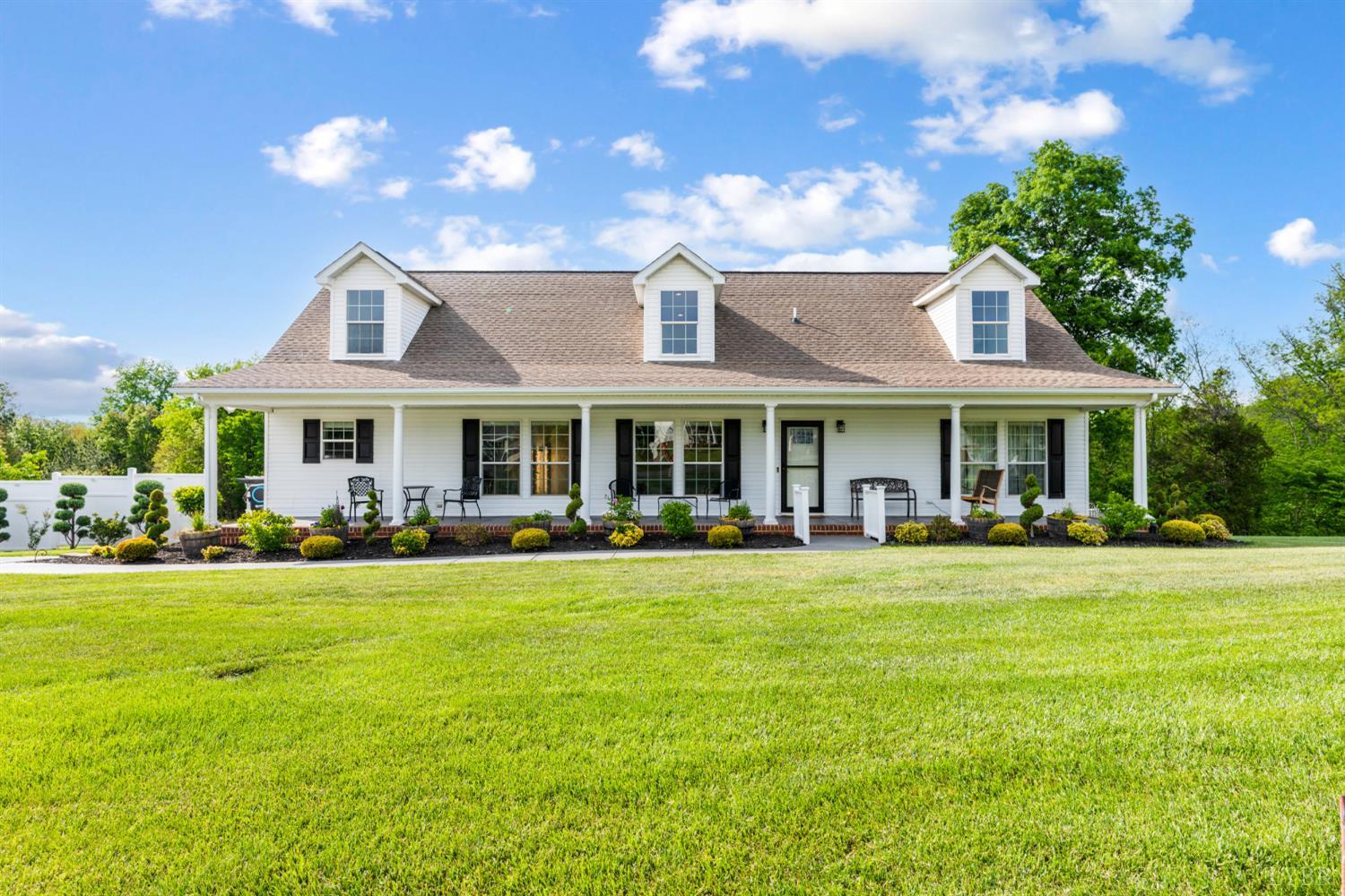 136 Montfair Drive — photo