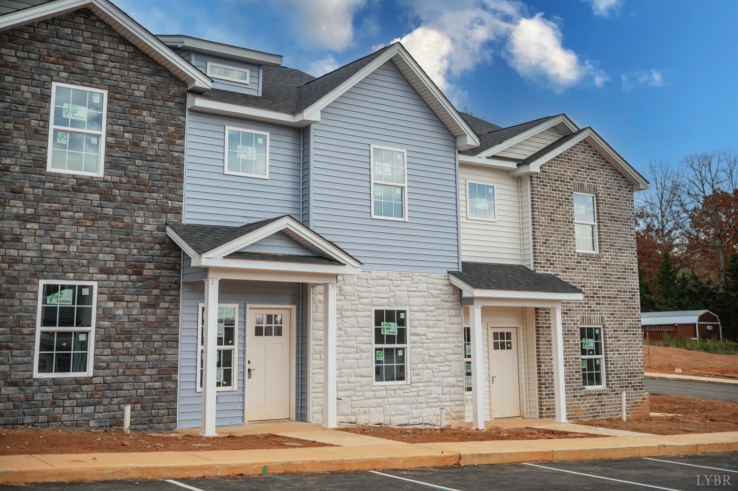 1012 Homestead Garden Court Lot 6 — photo