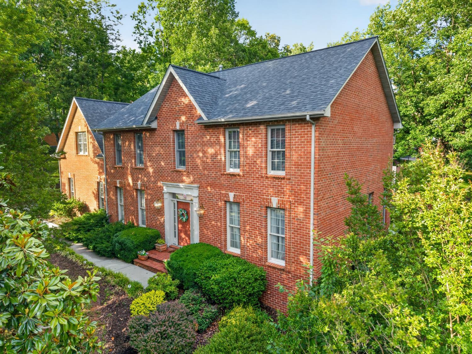 24 Queen Regent Court — photo