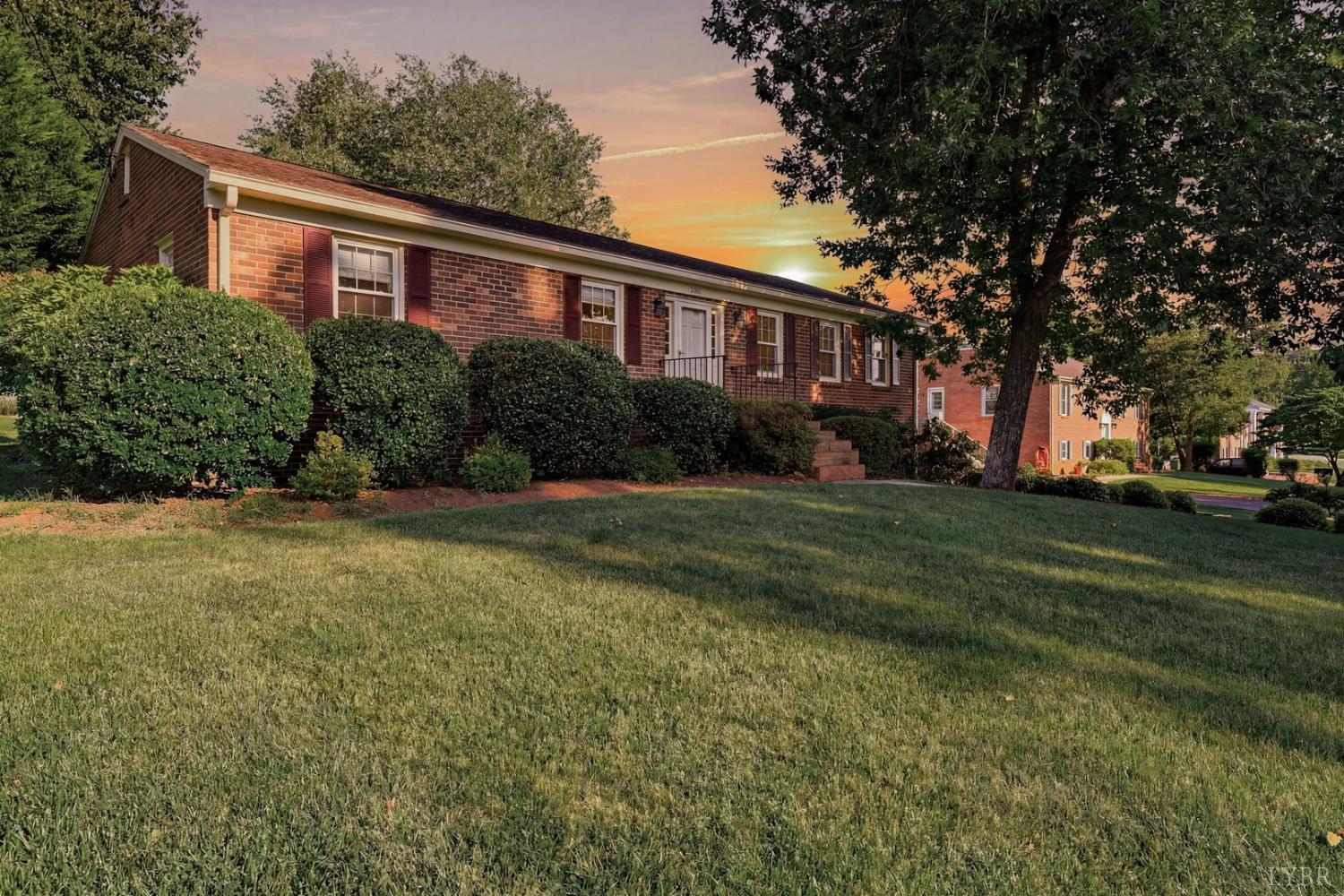 204 Hook Drive — photo