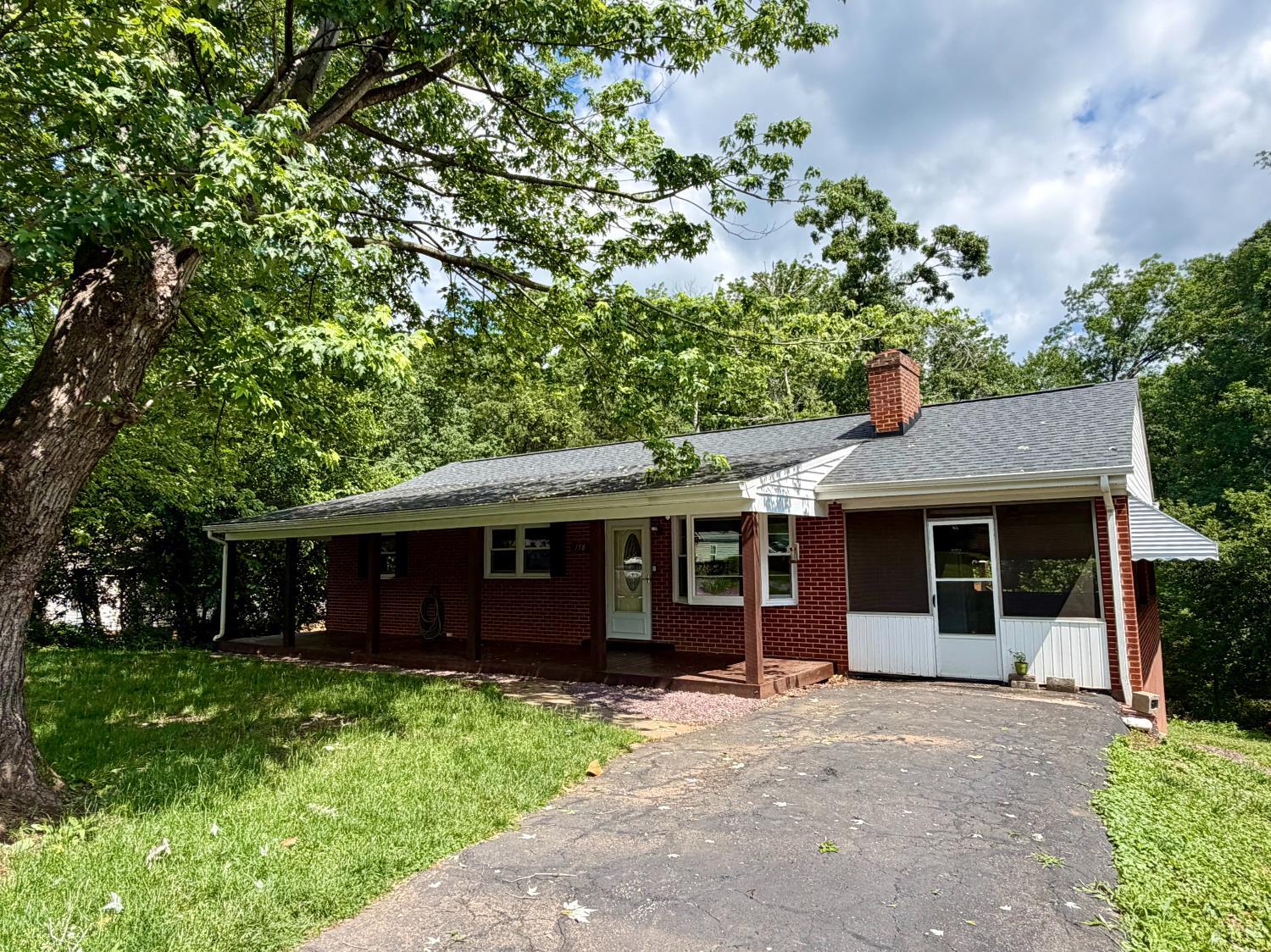 158 Woodvue Drive — photo