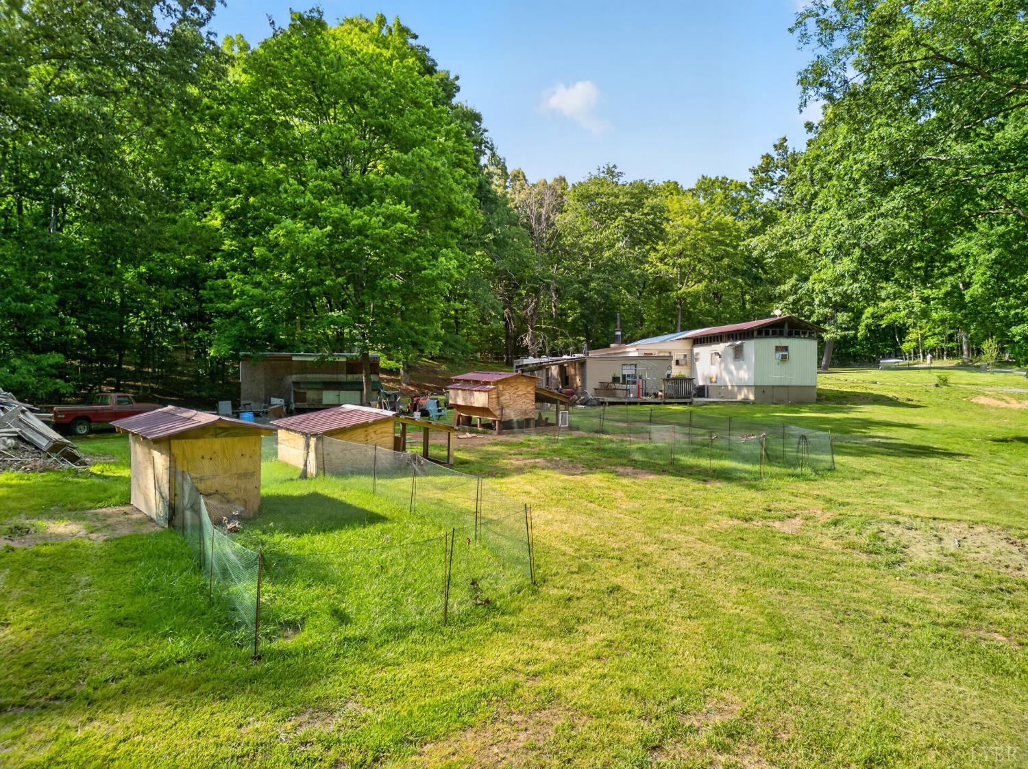 1086 Bugg Hollow Lane — photo