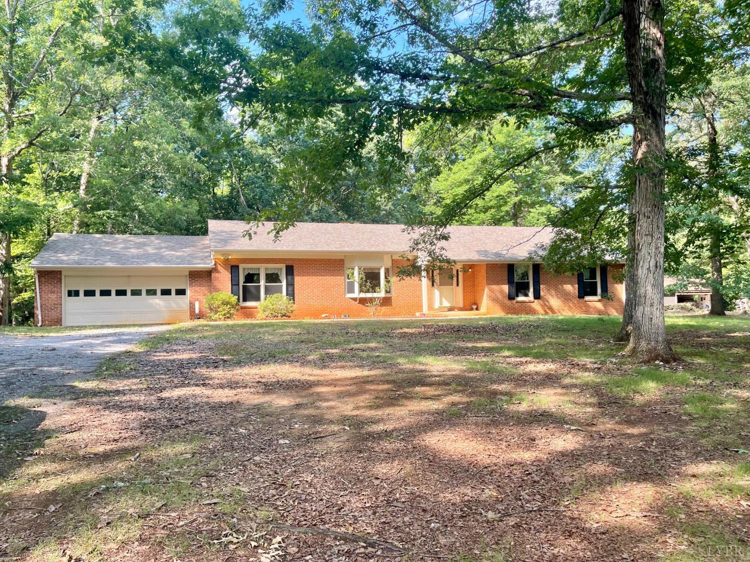 129 Foxwood Drive — photo