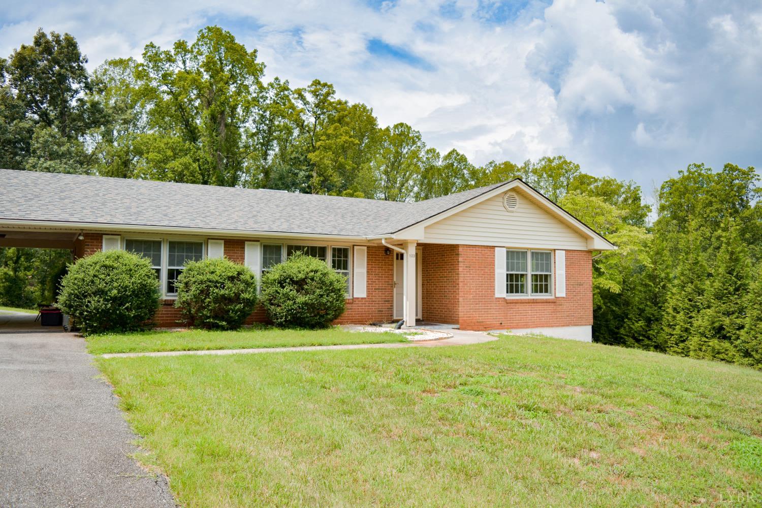 103 Idlebrook Drive — photo