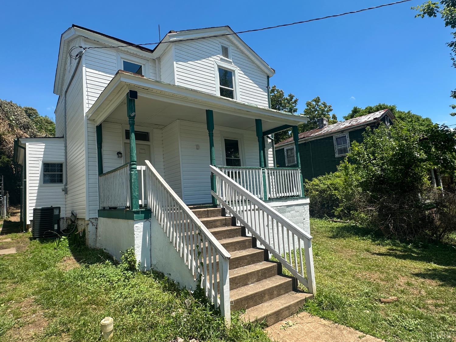 1704 Taylor Street — photo