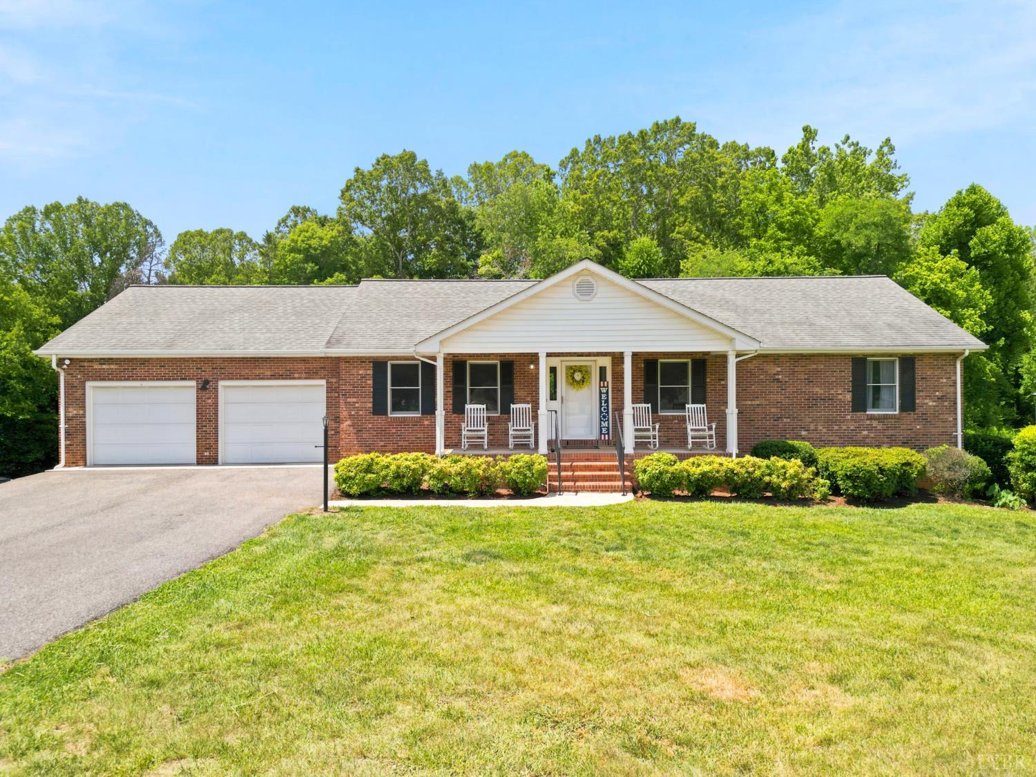 419 Holly Hills Drive — photo