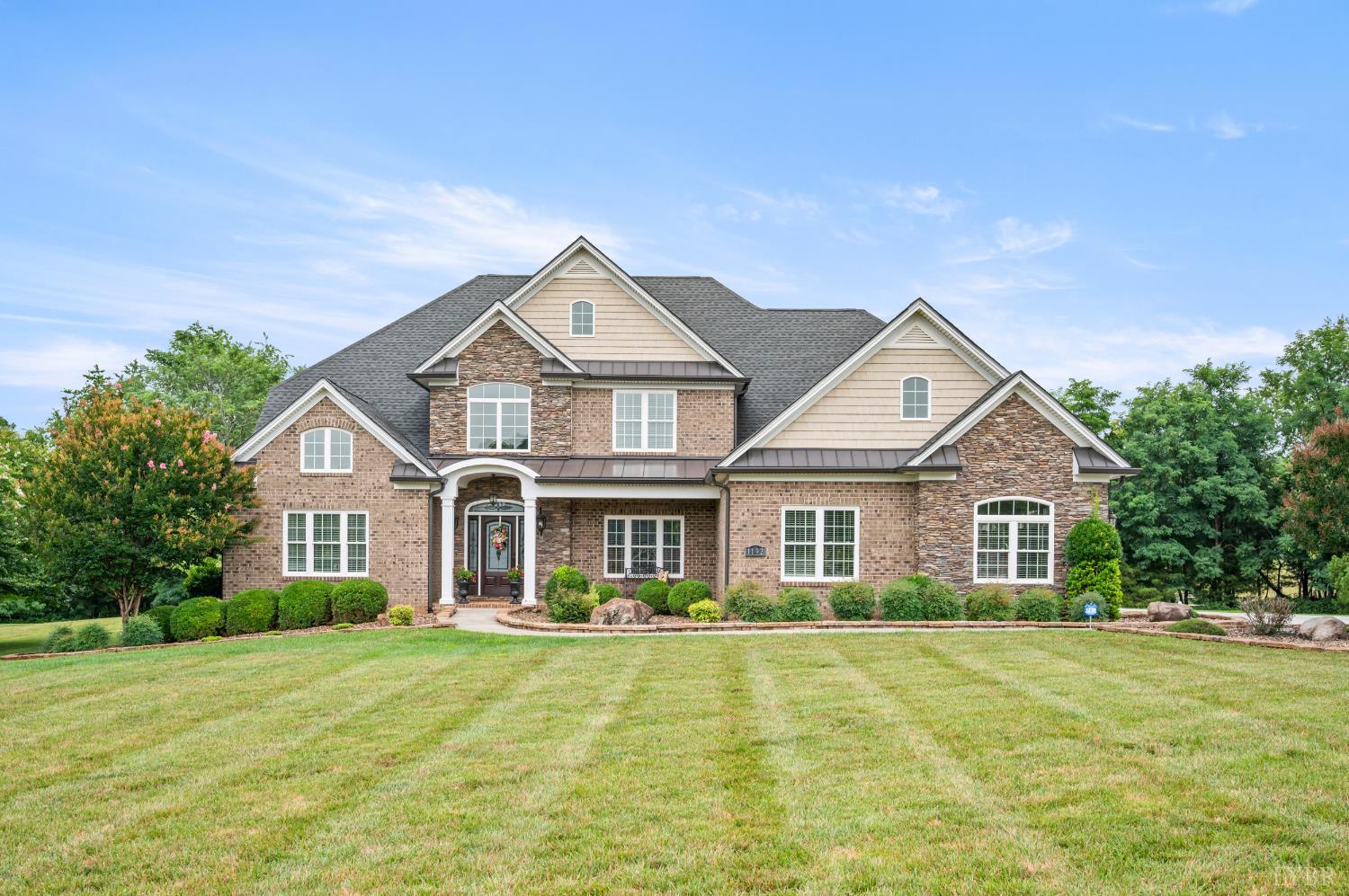 1192 Lake Meadow Lane — photo