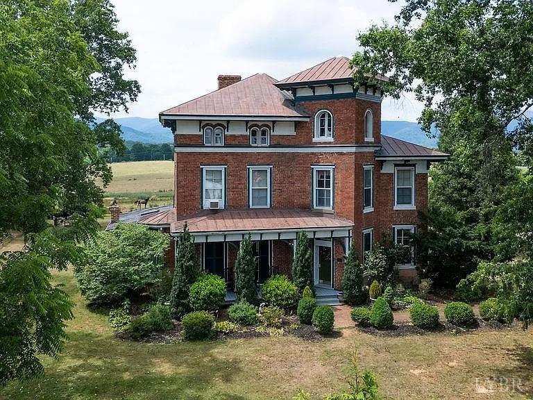 2416 Lowesville Rd — photo