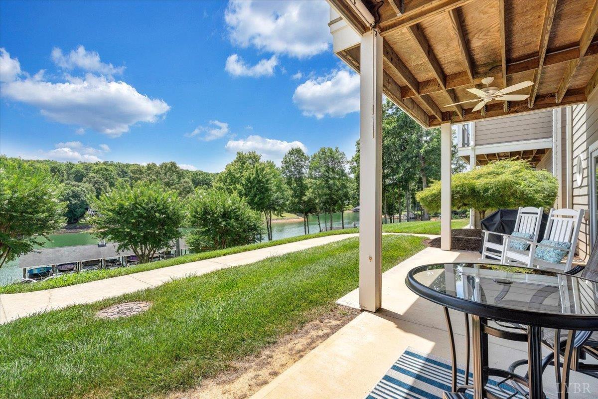 335 S Pointe Shore Drive 303 — photo