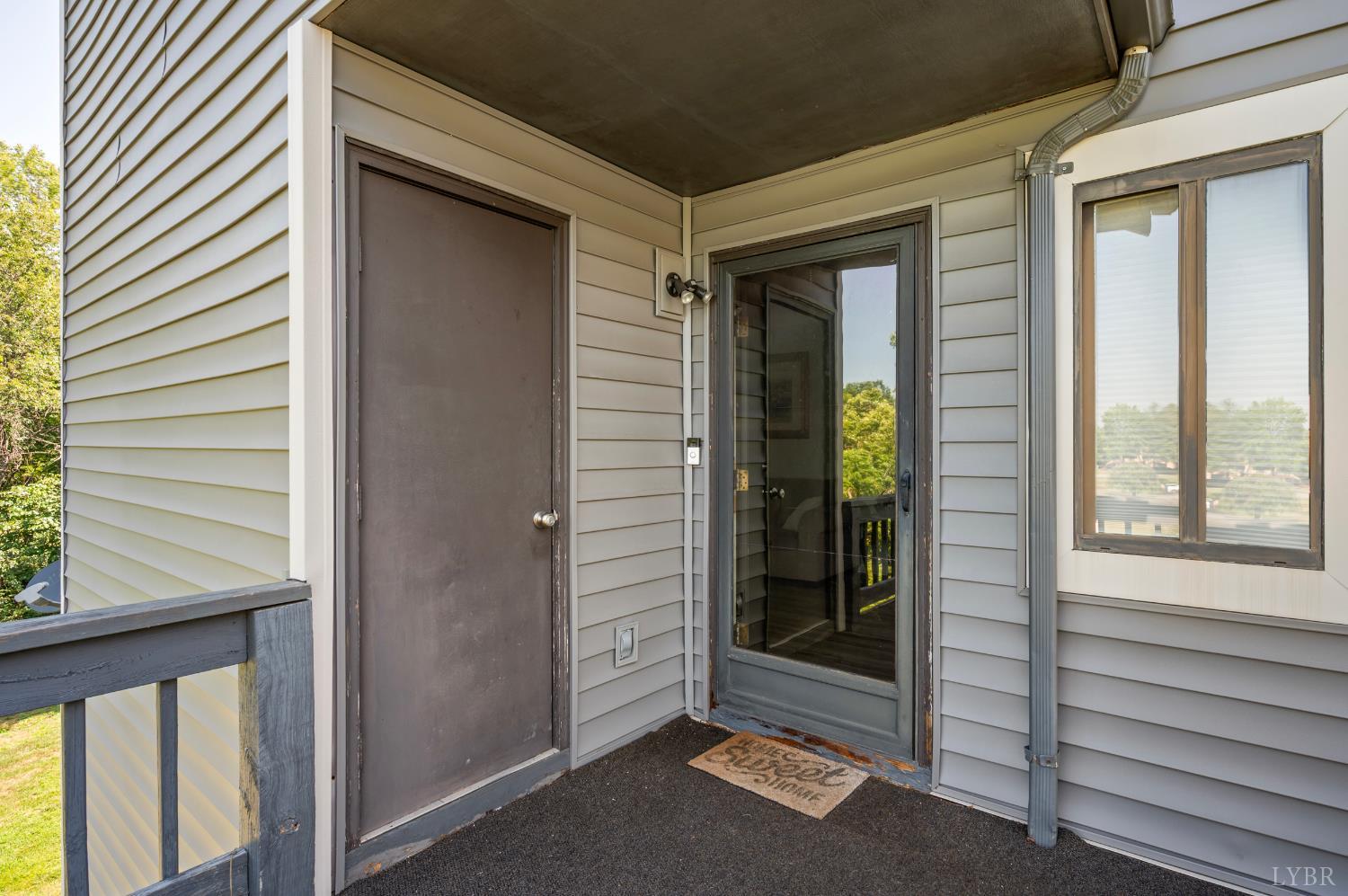 1321 Twin Springs Court — photo