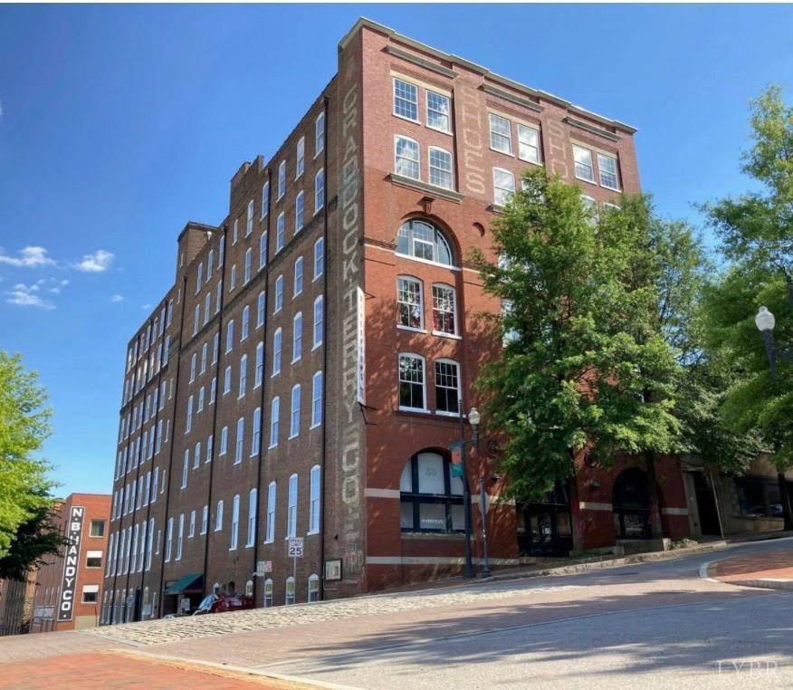 901 Jefferson Street — photo