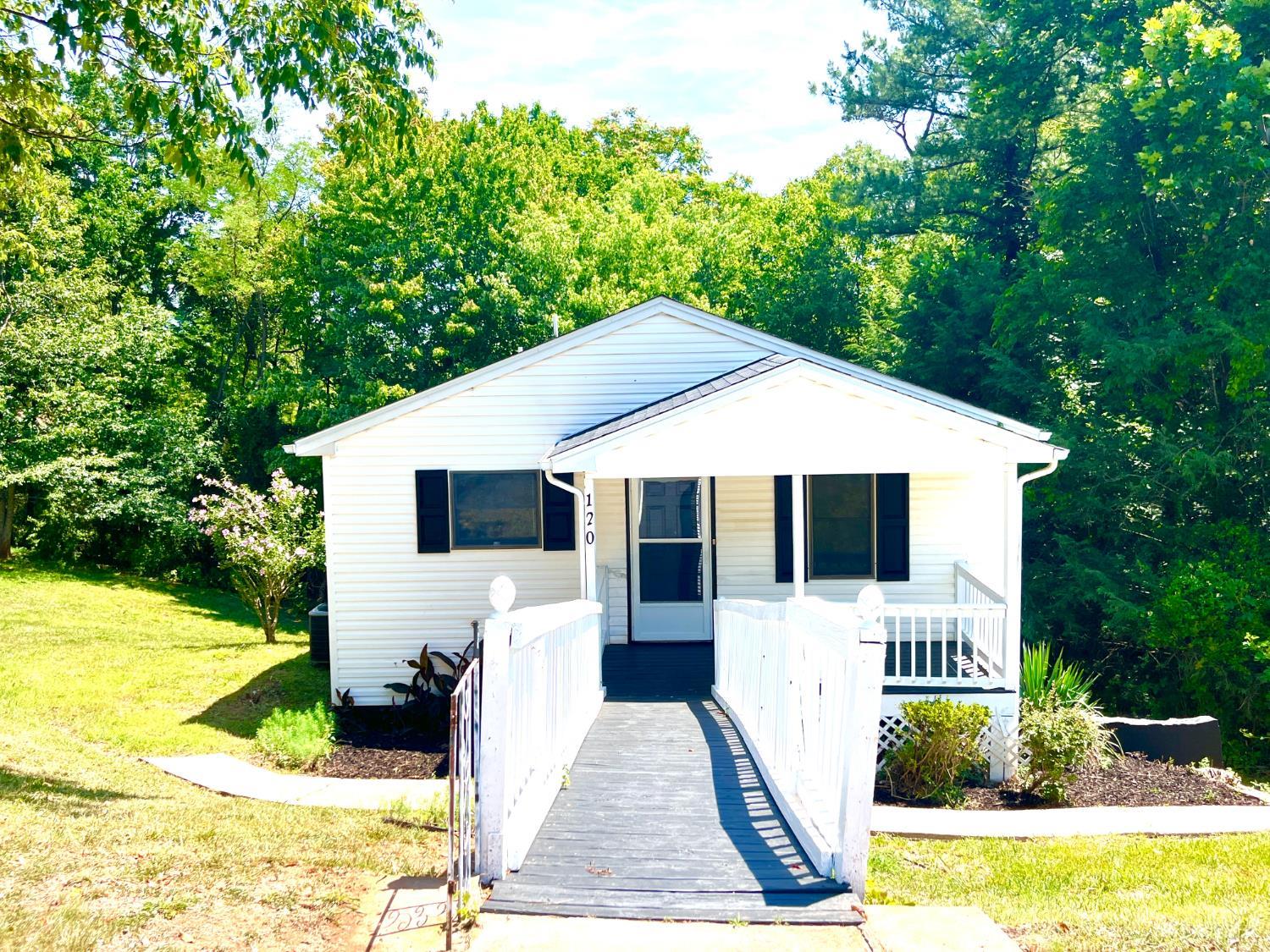 120 Bright Star Court — photo