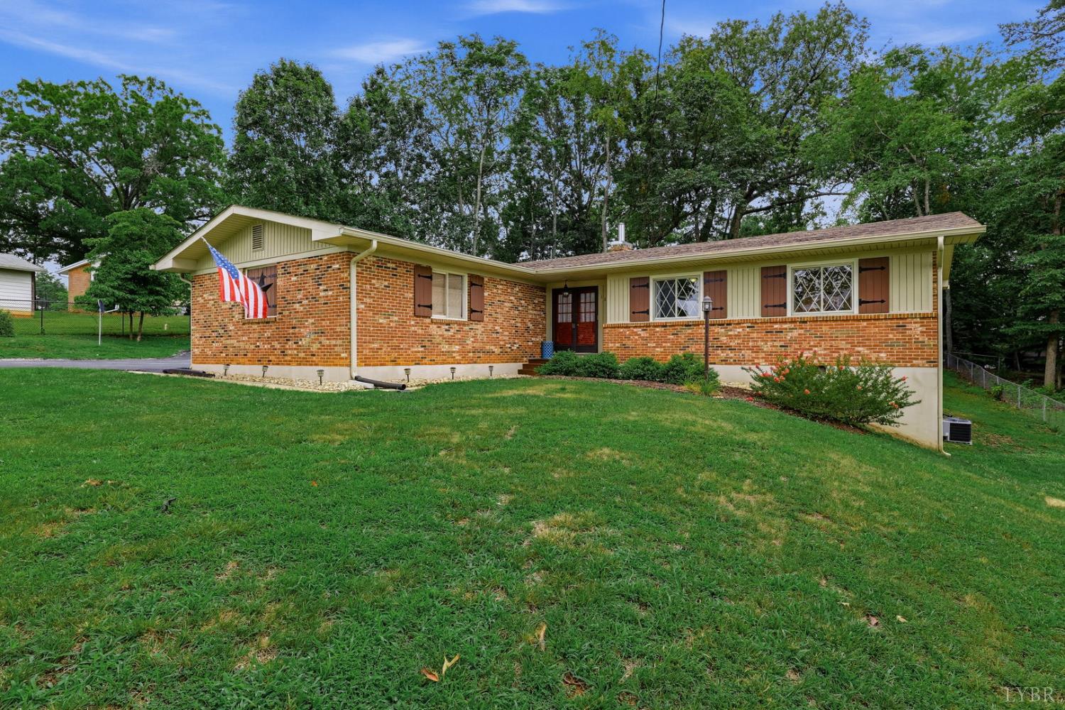 1605 Whitfield Drive — photo