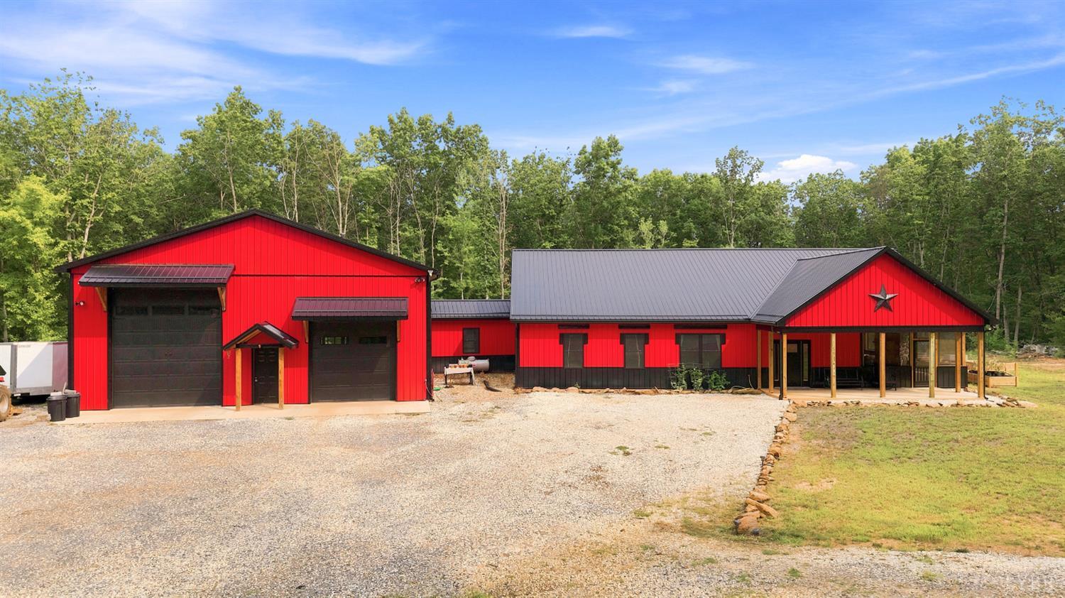 1568 Bent Creek Road — photo