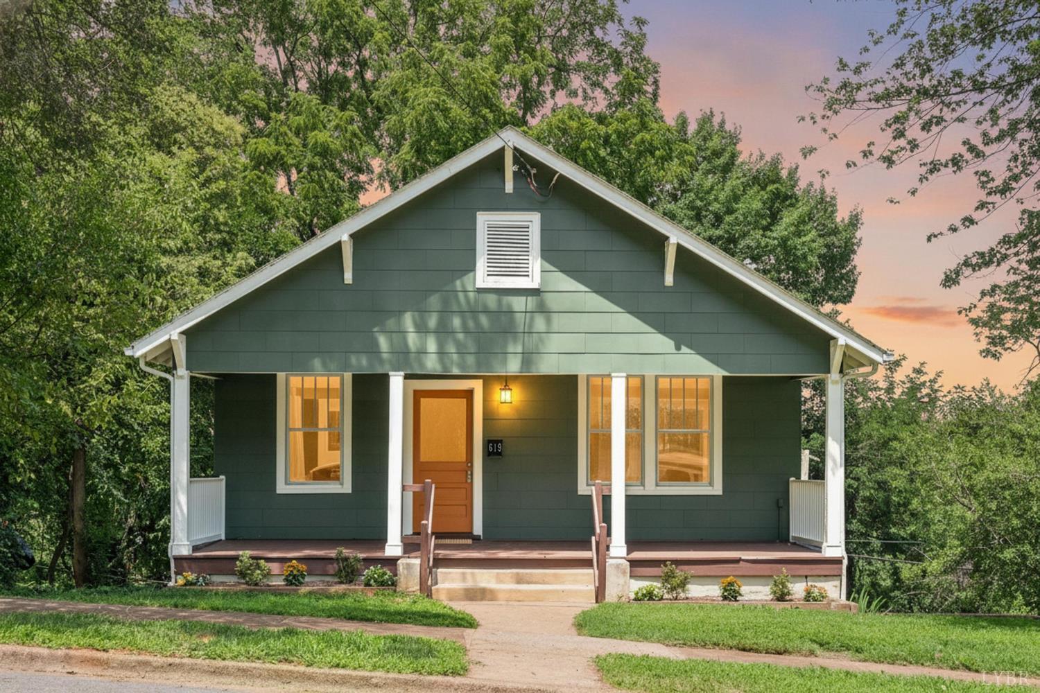 619 Grady Street — photo