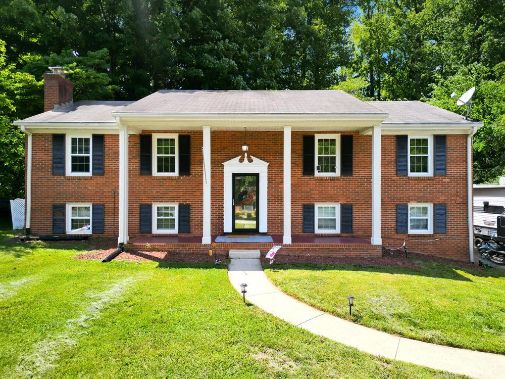 480 Winding Way Road — photo