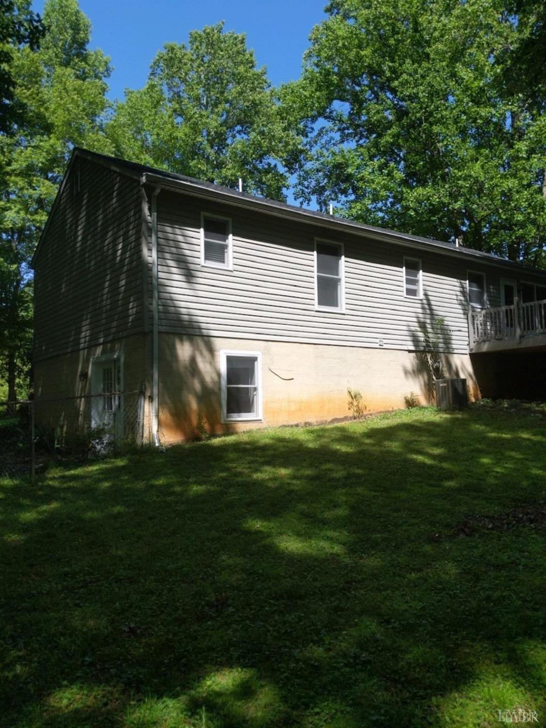 119 Wade Lane — photo