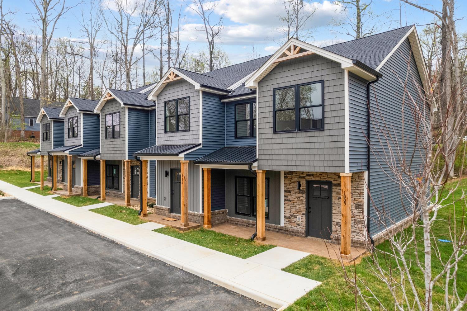 1016 Harrison Drive — photo