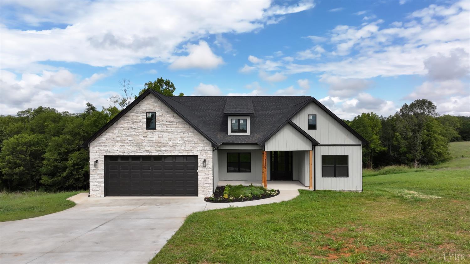 9726 Leesville Rd. — photo