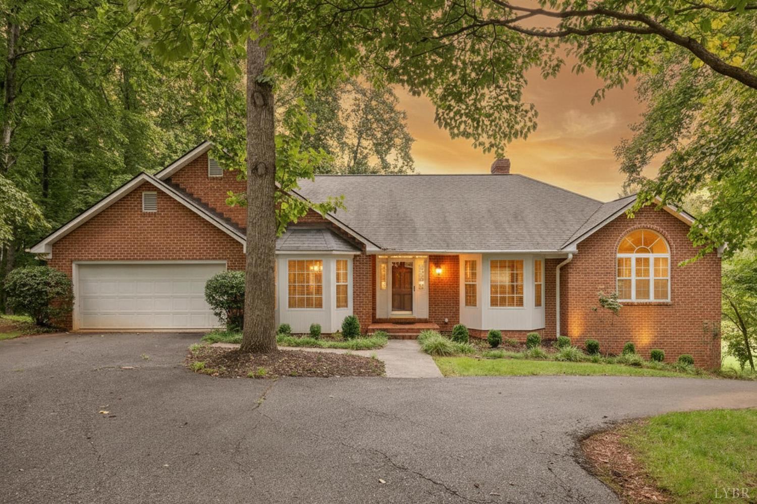 617 Lake Vista Drive — photo