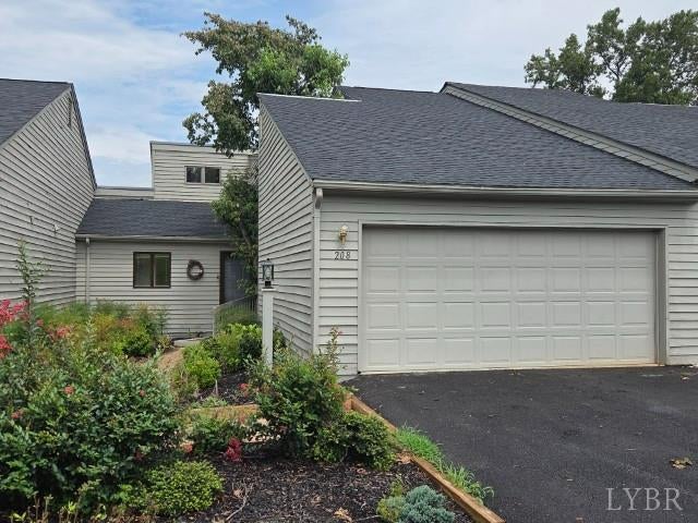 208 Shaker Lane — photo