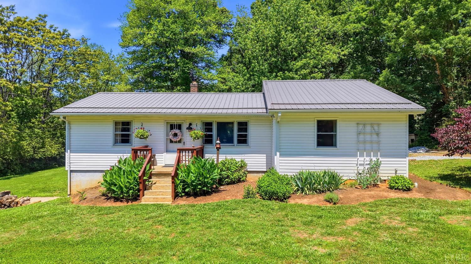 1321 Boxwood Farm Road — photo