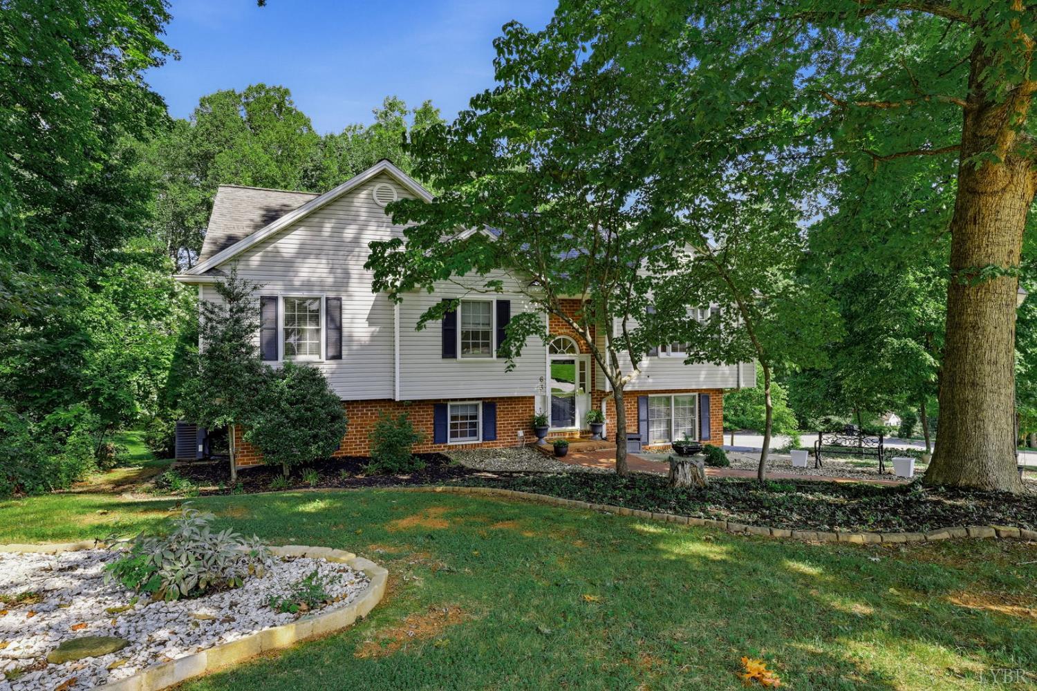63 Viking Drive — photo