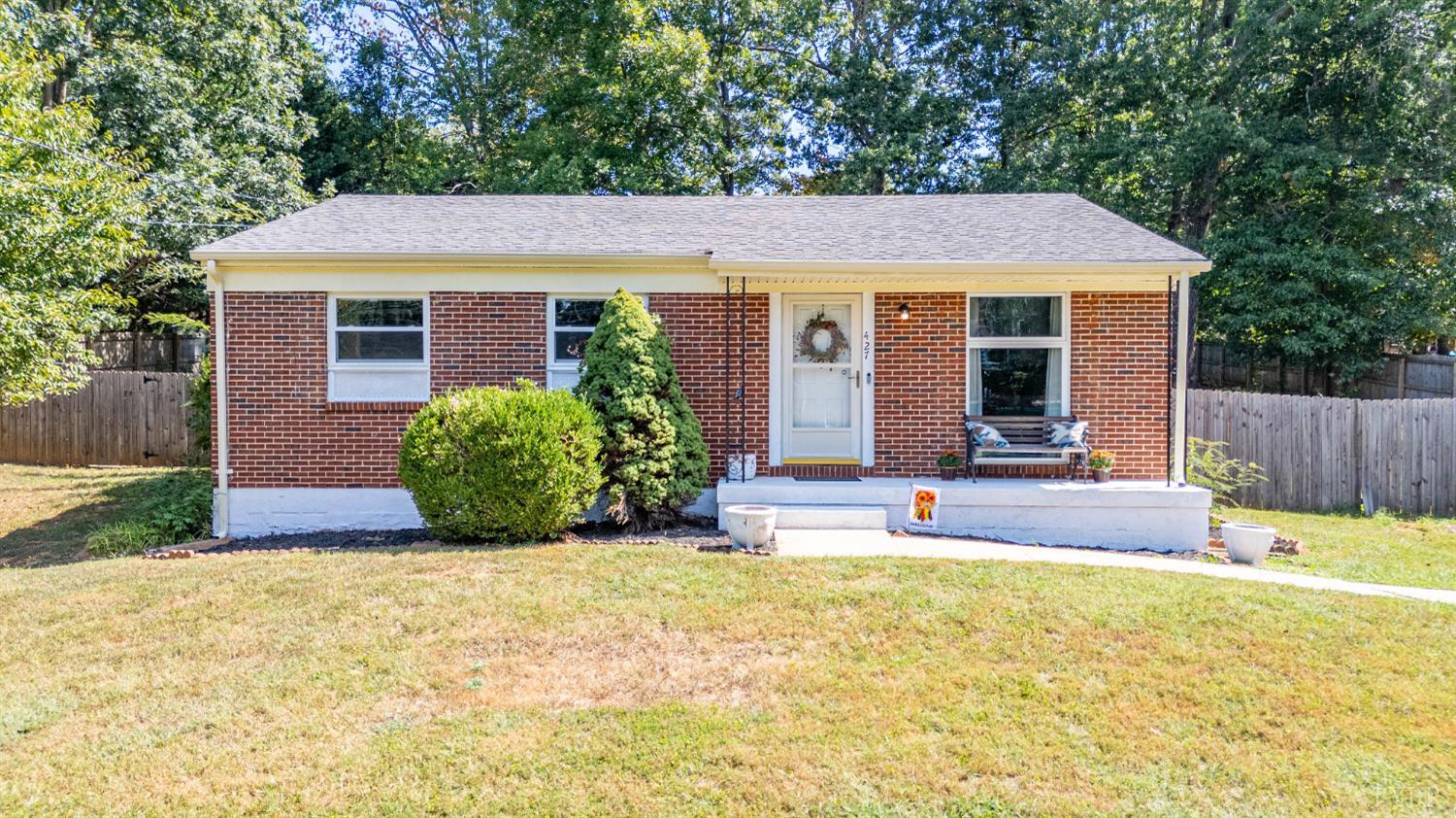 427 Woodland Circle — photo