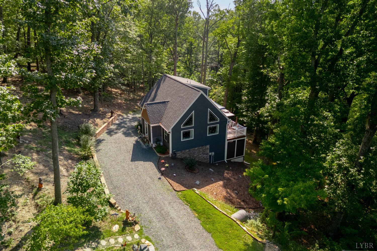 233 Gouyer Dr — photo