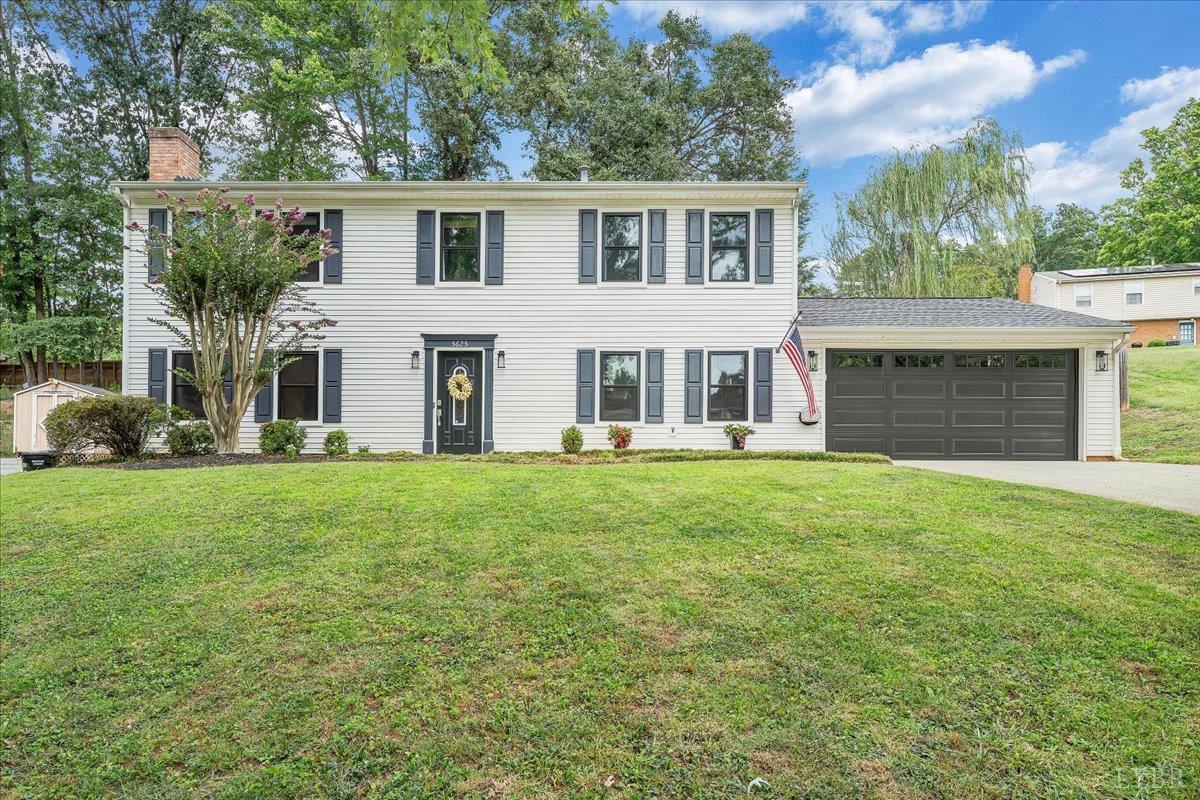5625 North Lake Drive — photo