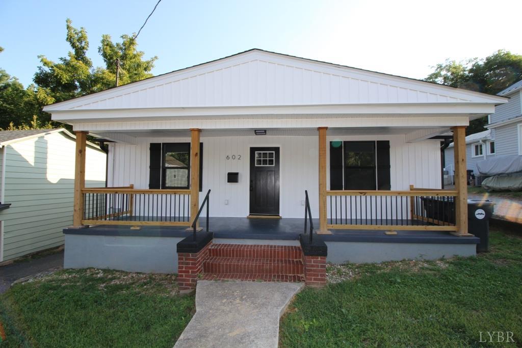 602 East Main St East — photo