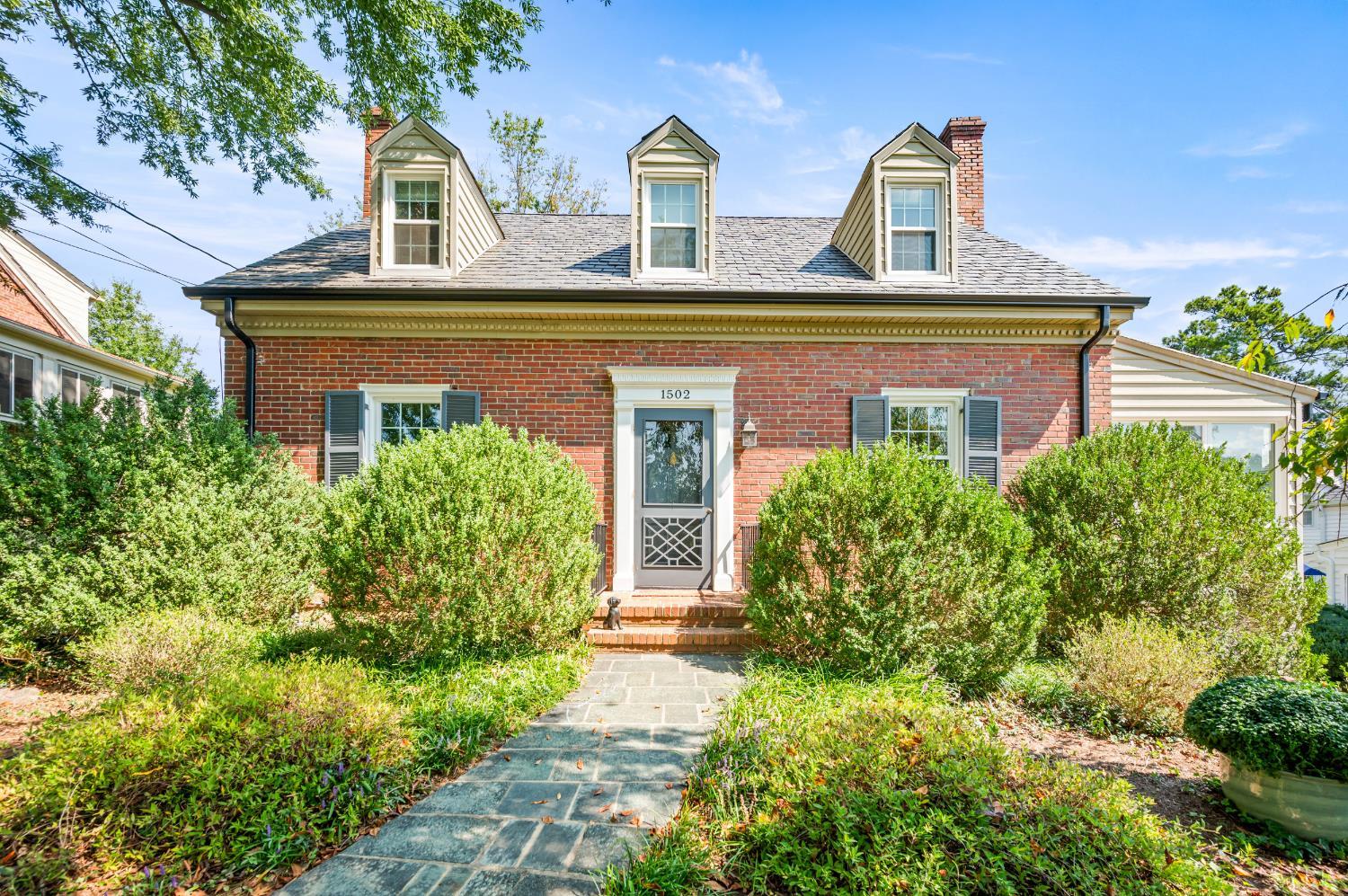 1502 Morrison Drive — photo