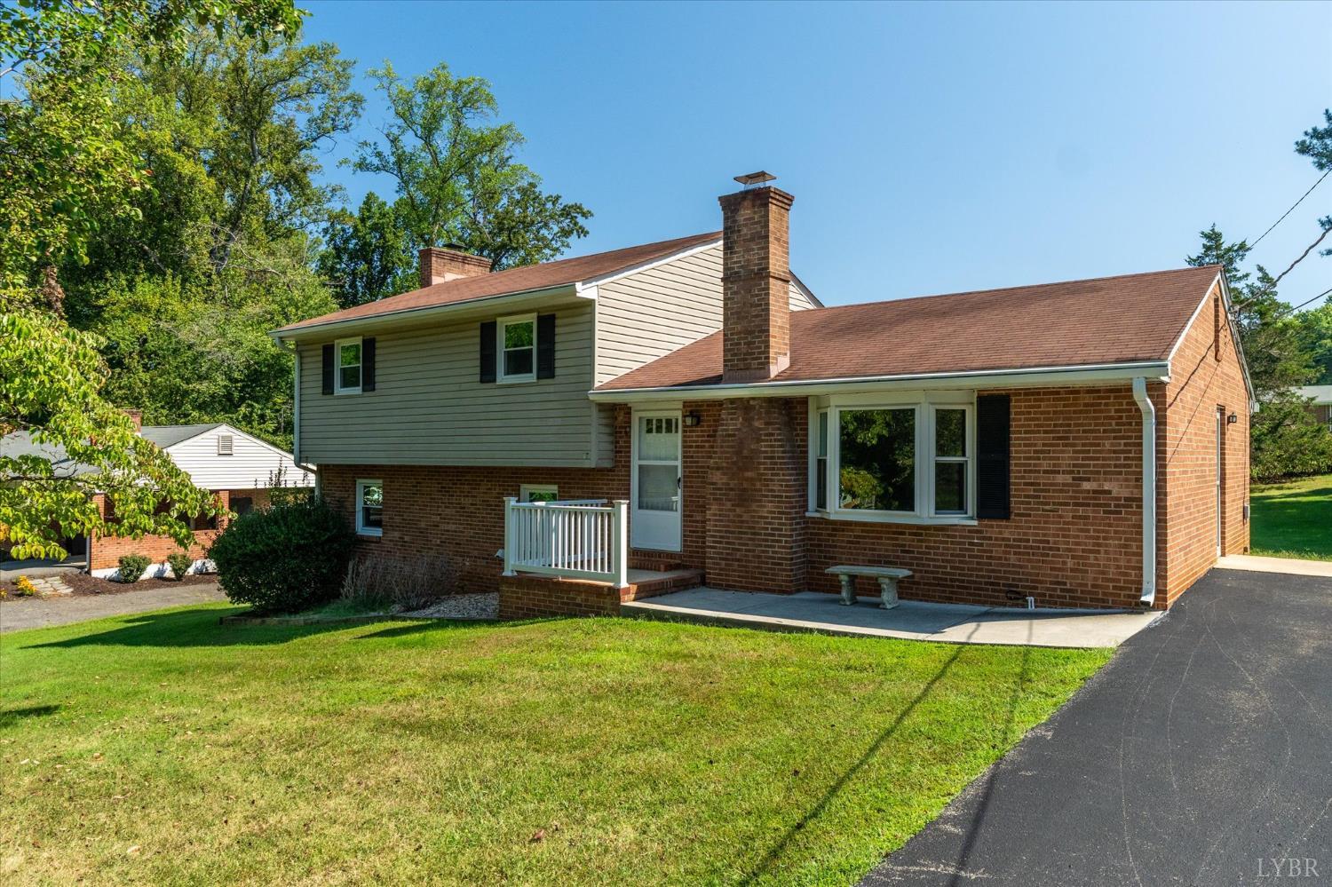 37 Pine Dr — photo