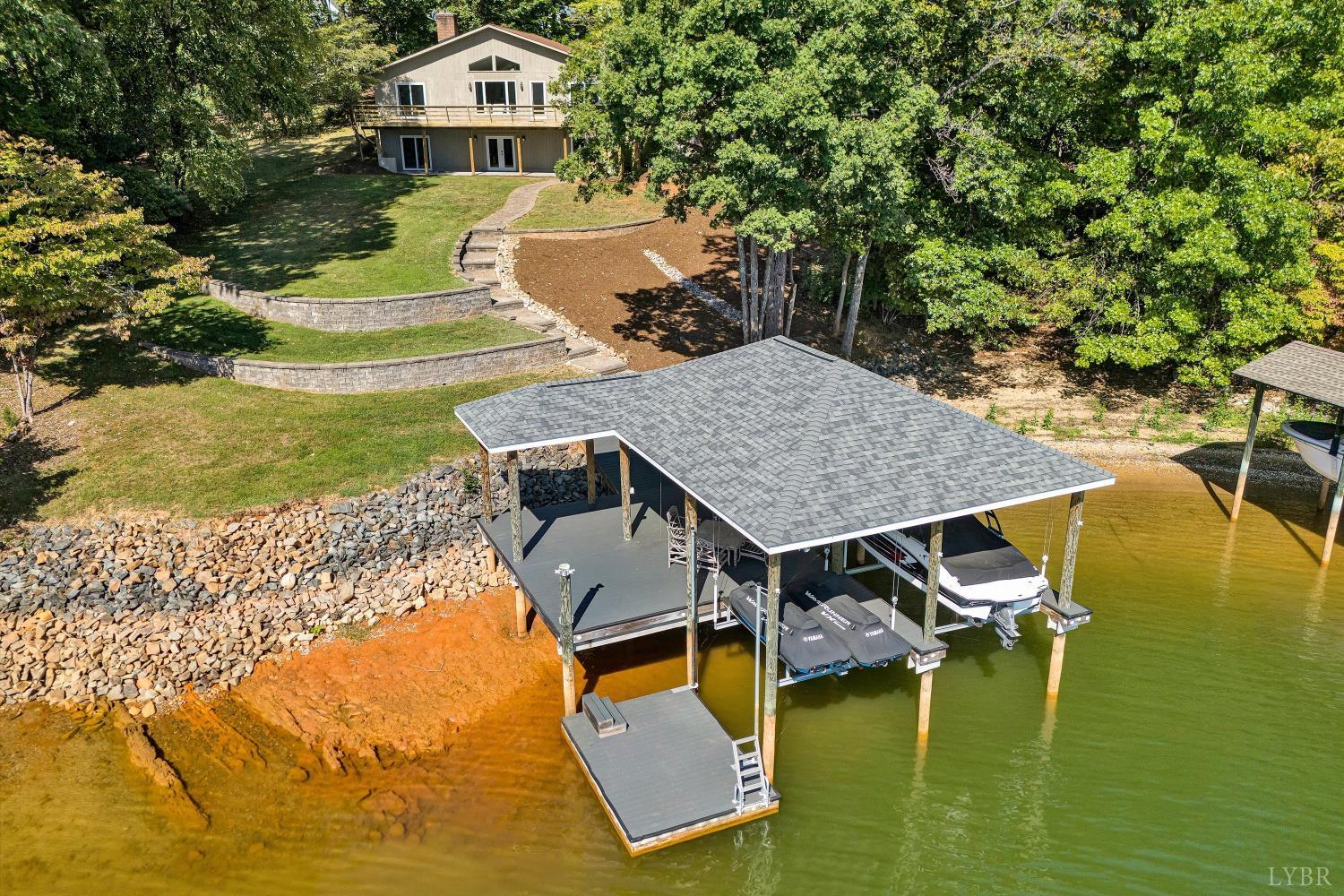 3388 Lakewood Forest Road — photo