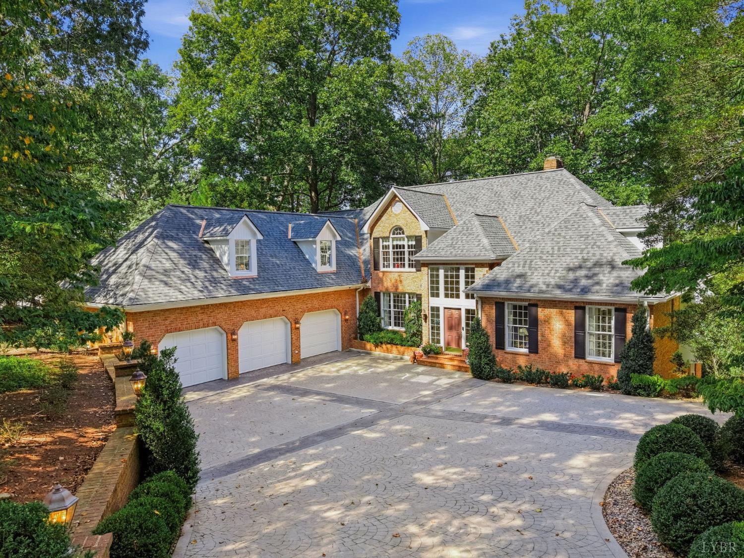 805 Ivy Lake Drive — photo