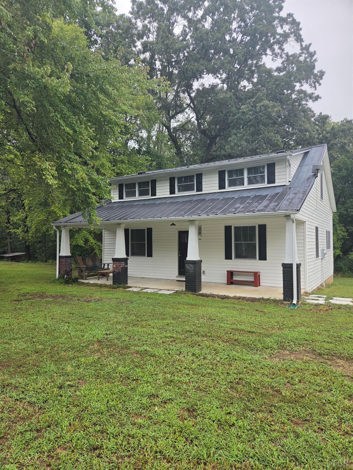 1428 Railview Road — photo