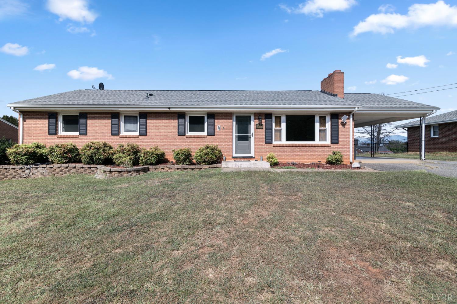 1204 W Hill Drive — photo