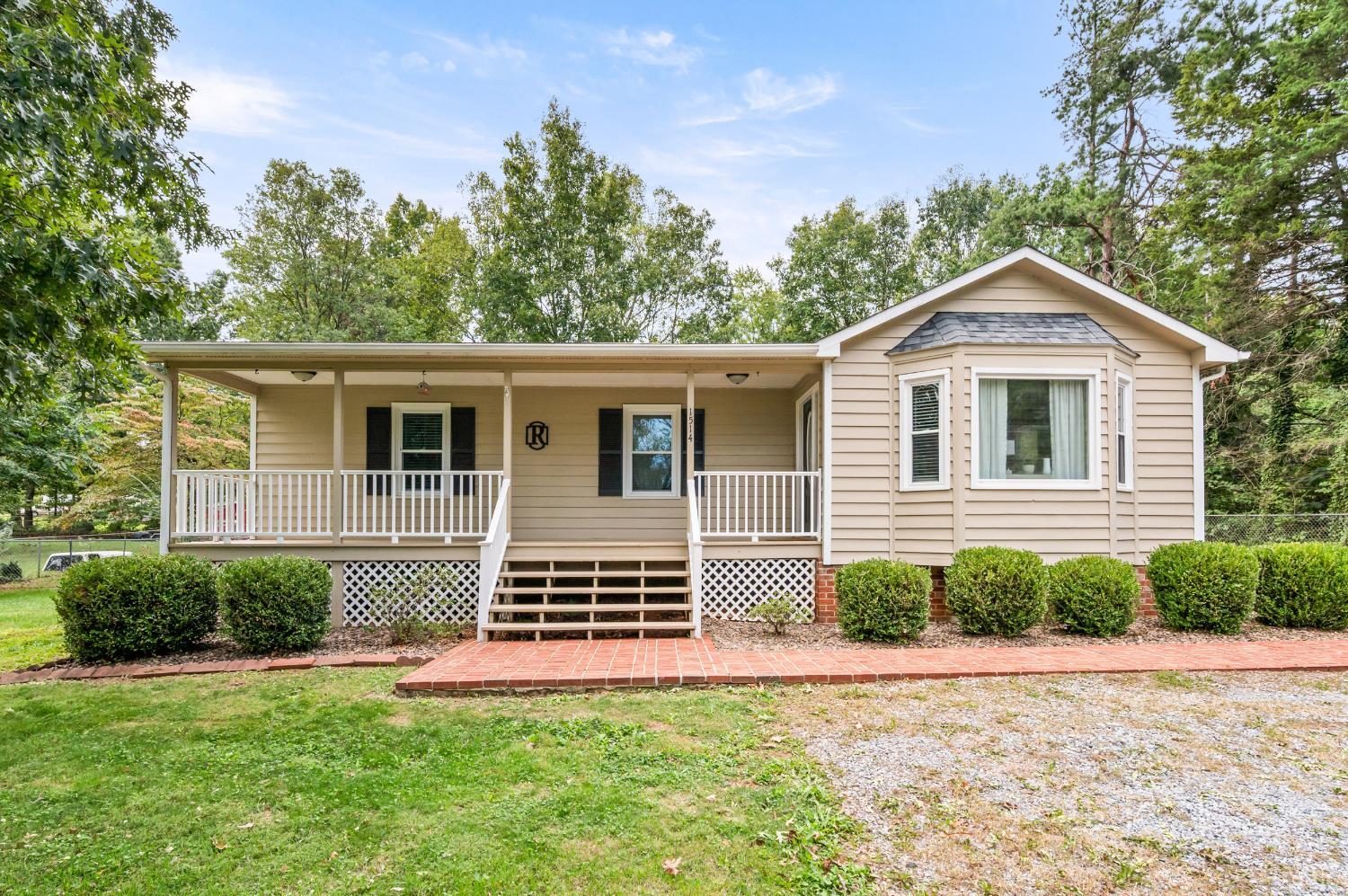 1514 Wisecarver Road — photo