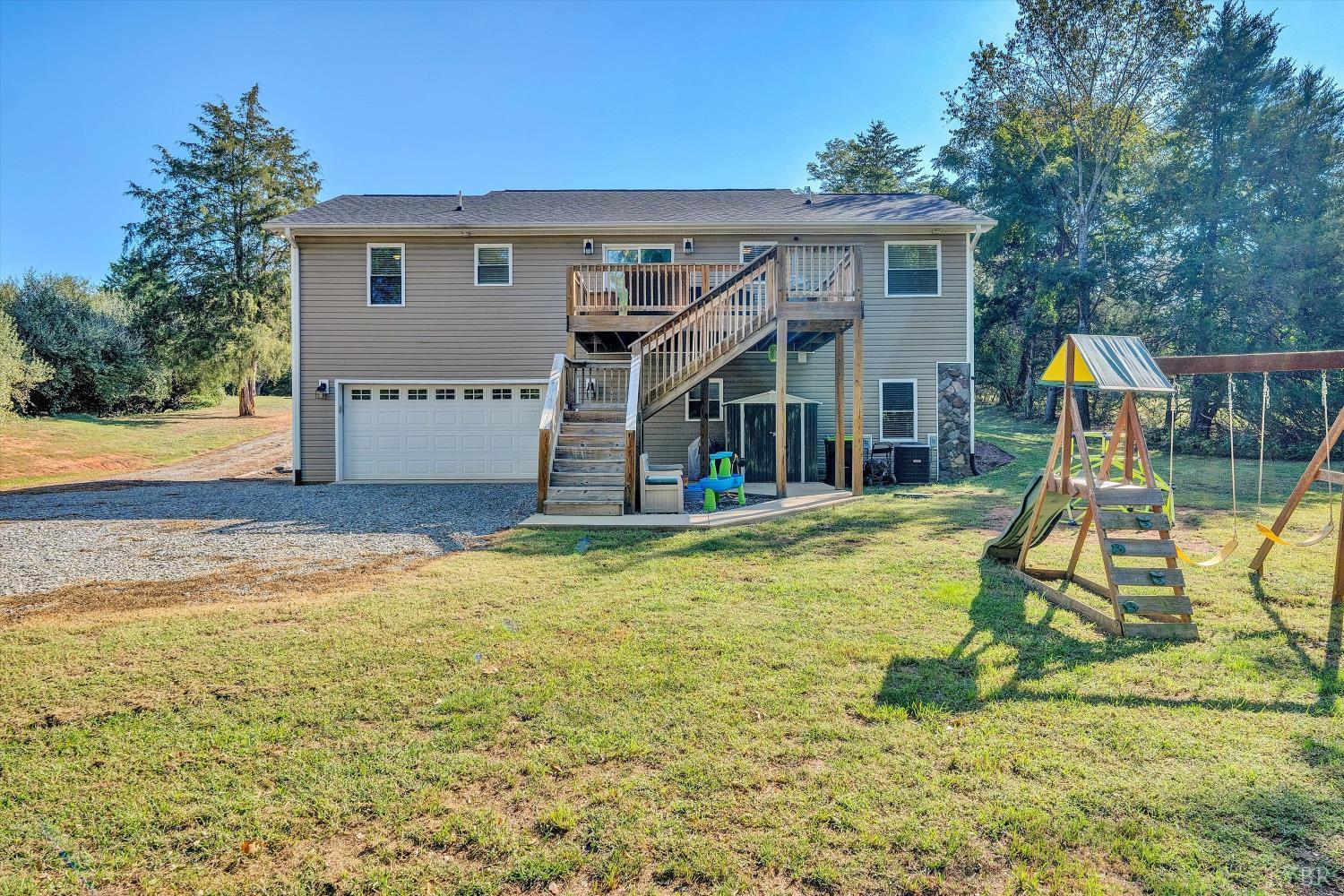 2358 Twin Lake Drive — photo