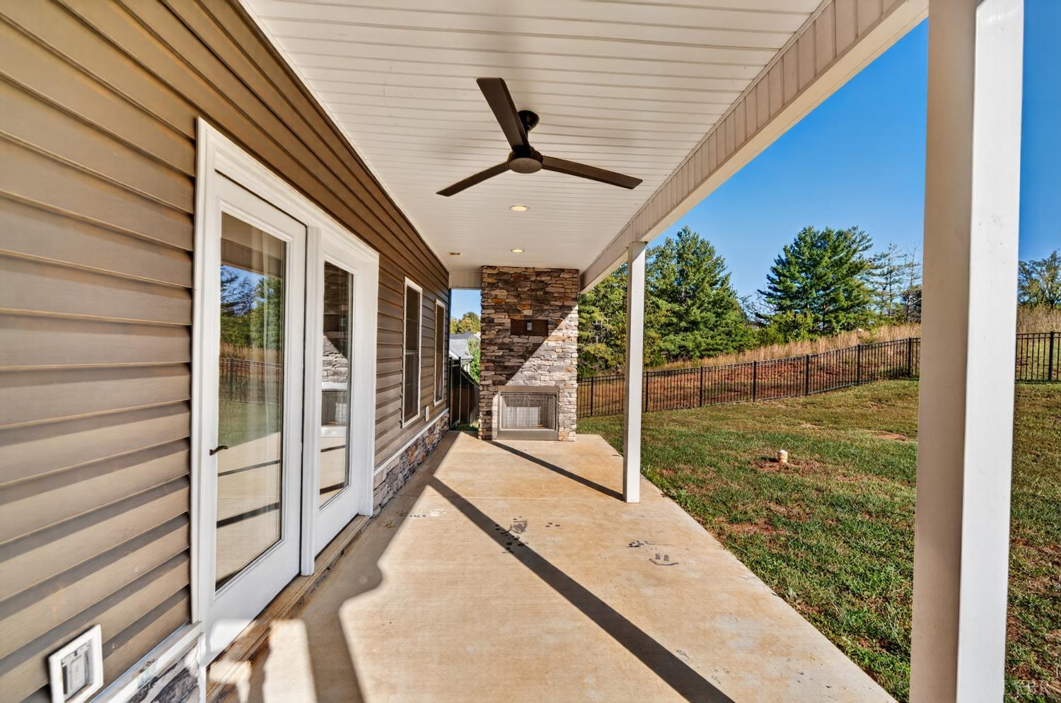 1608 Willow Oak Drive — photo