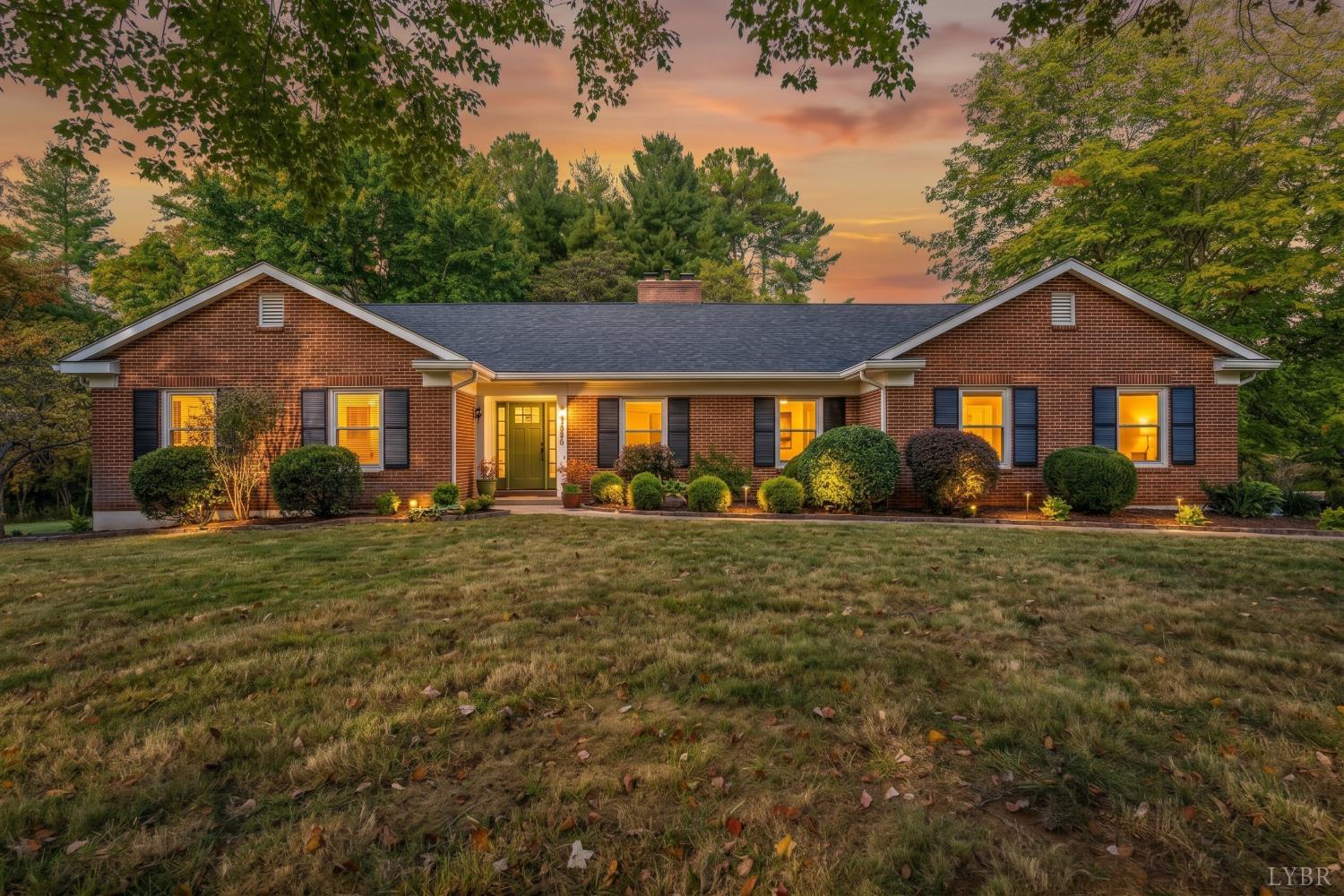 1090 Meriwether Circle — photo