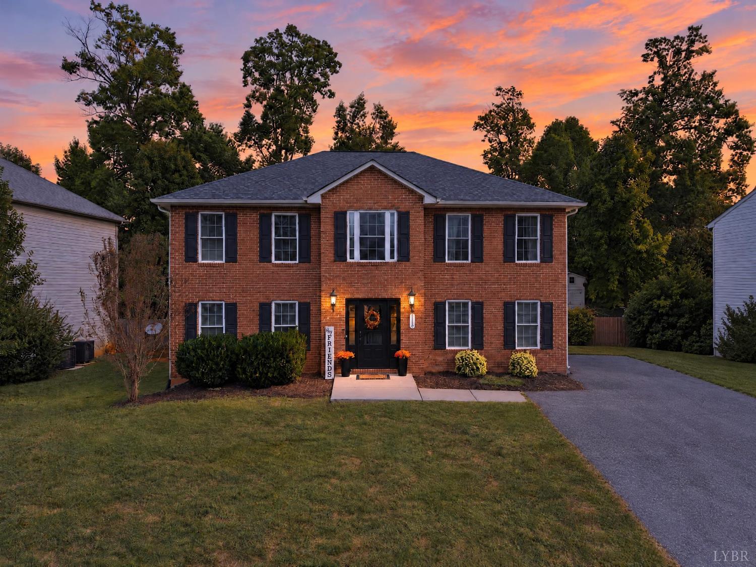 1114 Woods End Lane — photo