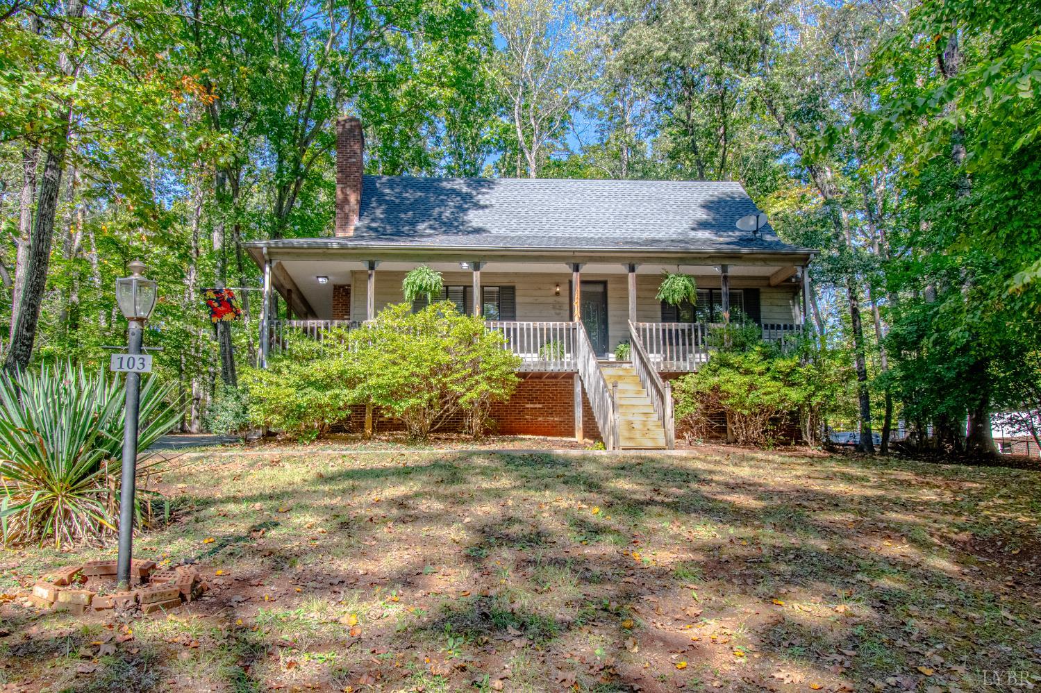 103 Woodhaven Court — photo