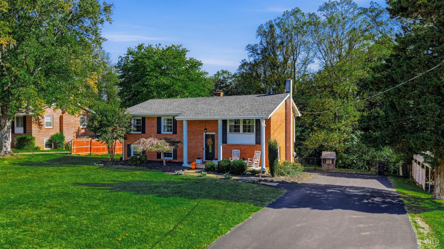 1211 Rainbow Forest Drive — photo